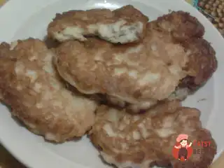 Курячі оладки з сиром на кефірі