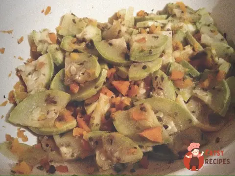 Кабачки, тушковані в пароварці