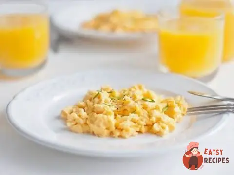 Яйця-крембл до сніданку