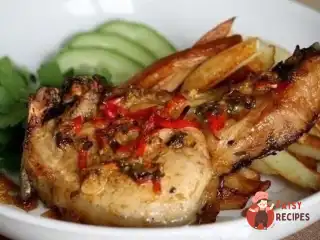 Свиняча корейка у імбирному маринаді