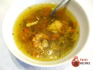 Суп з червоною рибою та креветками