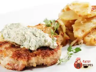 Курячі котлети з вершковим соусом із травами