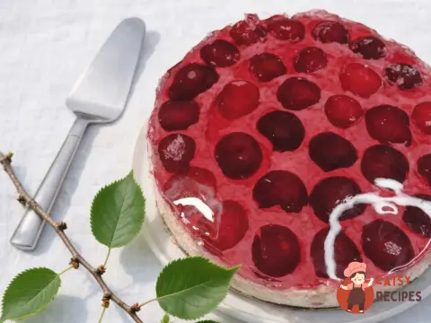 Торт із черешнею