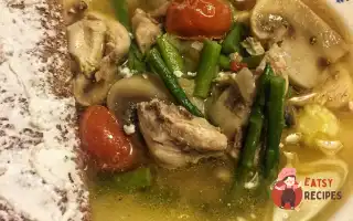 Том Ям З Печерицями