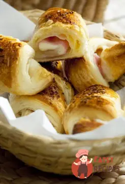 Рогаліки з шинкою