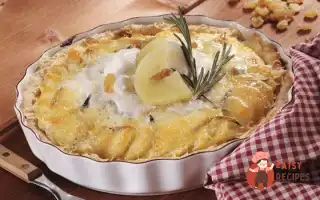 Ананасова Шарлотка
