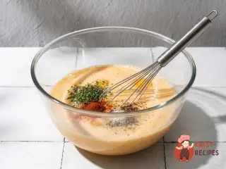 Крок 2: Запіканка з хліба з ковбасками та беконом