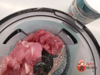 Крок 4: Курячі котлети з беконом