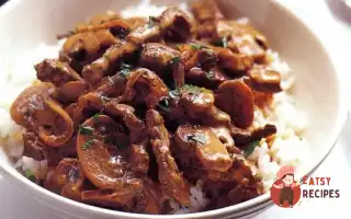 Бефстроганів З Грибами, Корнішонами Та Рисом