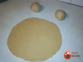 Тісто для піци без дріжджів на молоці