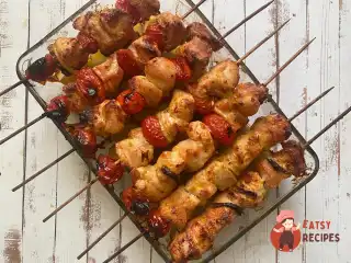 Шашлички на шпажках