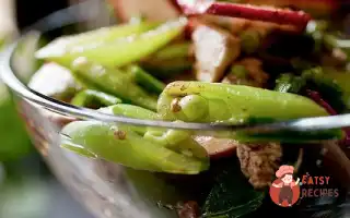 Смажений Зелений Горошок З Редькою Та Кеш'ю