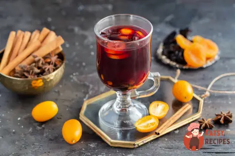 Чарівний ягідний чай