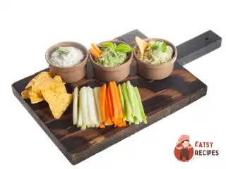 Три зелені сирні дипи