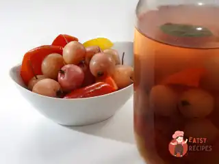 Мариновані ранетки із солодким перцем