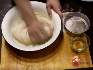 Крок 5: М'які плюшки із цукром