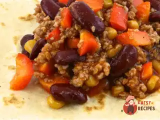 Яловичина з бобами та кукурудзою по-мексиканськи