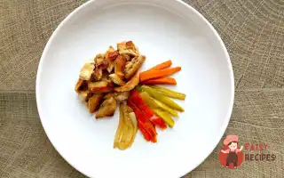 Курячі Слайси З Тушкованими Овочами