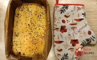 Заливний Пиріг Із Цибулею Та Яйцем