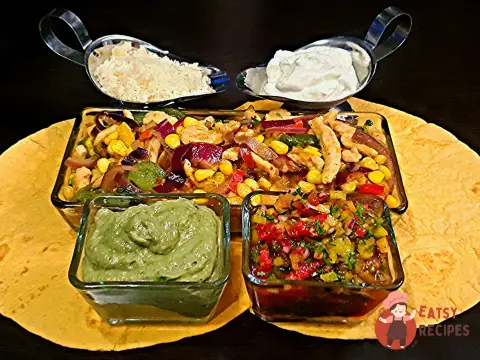 Фахітас з гострою куркою