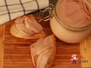 Паштет з курячої печінки з коньяком
