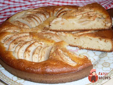 Сирний пиріг з яблуками