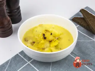 Крок 10: Сирний суп із запеченою картоплею
