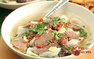 Суп Зі Скляною Локшиною Та Шматочками Копченої Качки (Kao Ya Fensi Tang)