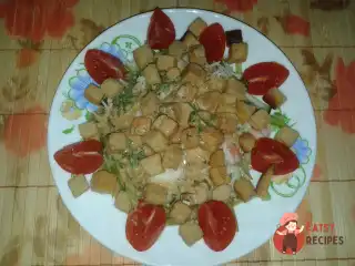 Салат з креветками та овочами