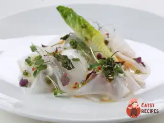 Тунець під рисовим папером та соусом юзу