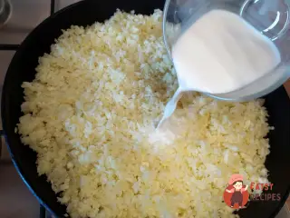 Крок 3: Капустяні котлети з часниковим соусом