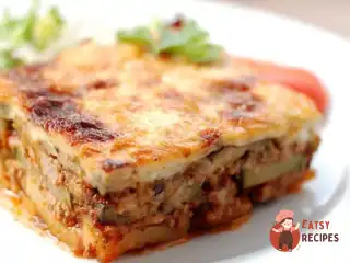 Грецька мусака в соусі бешамель