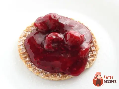 Теплий ягідний компот (соус для морозива та пирогів)