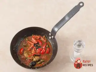 Дорада в соусі палермітано зі спаржею та лаймом