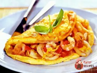 Омлет із морепродуктами та зеленню