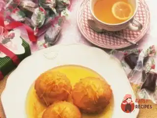 Лимонні кекси в сиропі з базиліком