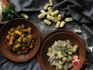 Ньоккі з двома соусами