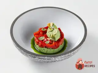 Тартар із броколі з перцем рамірo