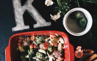 Курка, Запечена З Брокколі, Брюссельською Капустою, Морквою Та Пармезаном.
