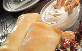 Млинці З Вершковим Соусом З Грибів Та Кропу