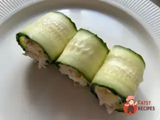 Рулетики з огірка з тунцем