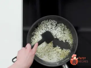 Крок 5: Запіканка з пшеничного локшини з купатами