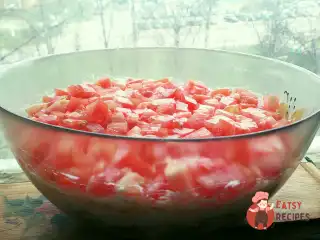 Салат з куркою та маринованими грибами