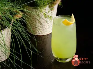 Шприц із зеленим горошком