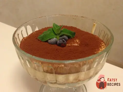 Тірамісу з маскарпоне та коньяком