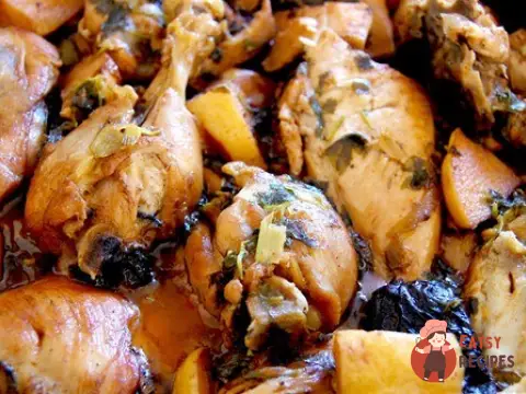 Курка з чорносливом