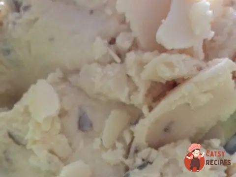 Ванільне морозиво з сиру з мигдалем