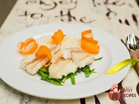 Макрурус з рисом басмати і соті з шпинату і руколи