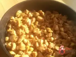 Курка з кеш'ю