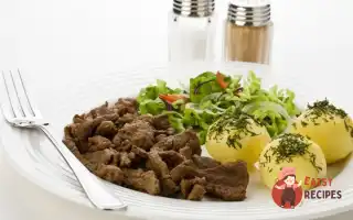 Яловичина Тушкована З Цибулею Та Картоплею